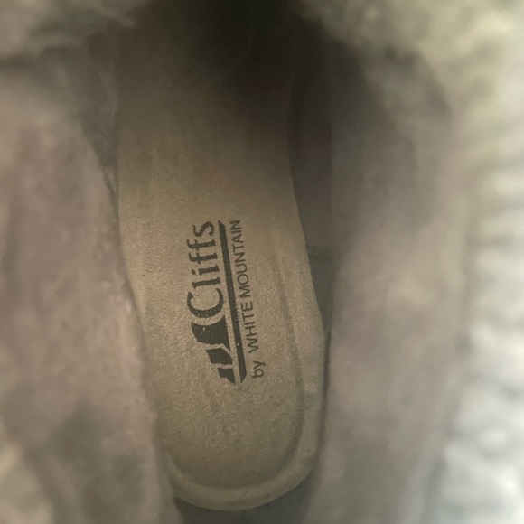 Cliff Womens Boots- Style Decker - Picture 2 of 5